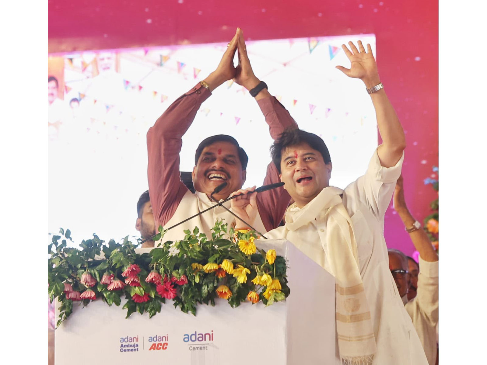 Union Minister Jyotiraditya Scindia and Madhya Pradesh CM Mohan Yadav (L) (Photo/ANI)