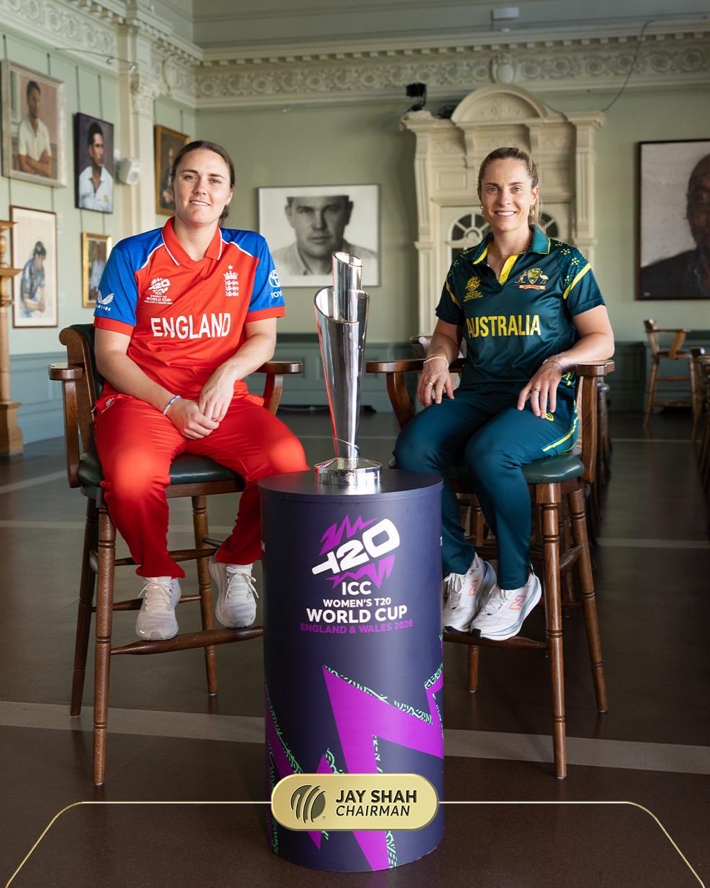Nat Sciver-Brunt (L) and Sophie Molineux (R). (Photo: X/@JayShah)