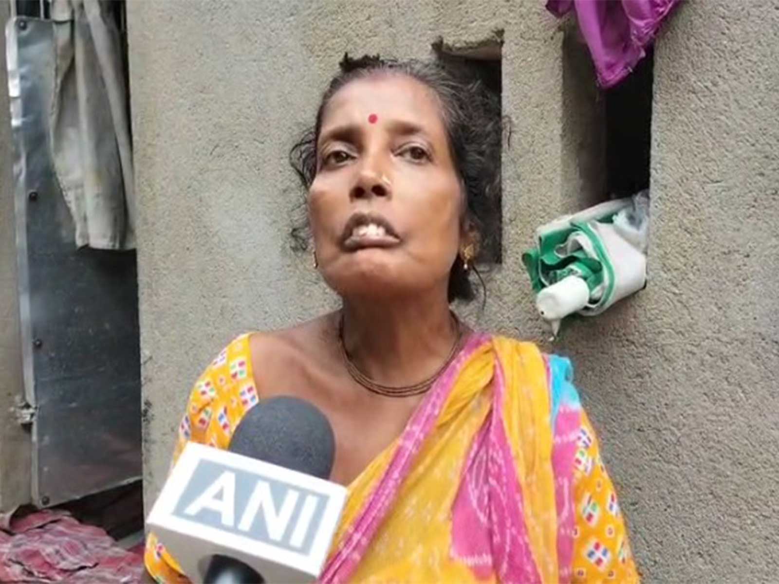 Mother of accused killed in encounter (Photo/ANI)