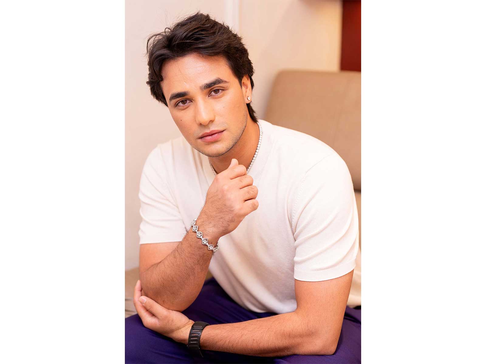 Abhishek Sharma in Forevermark Diamond Bracelet