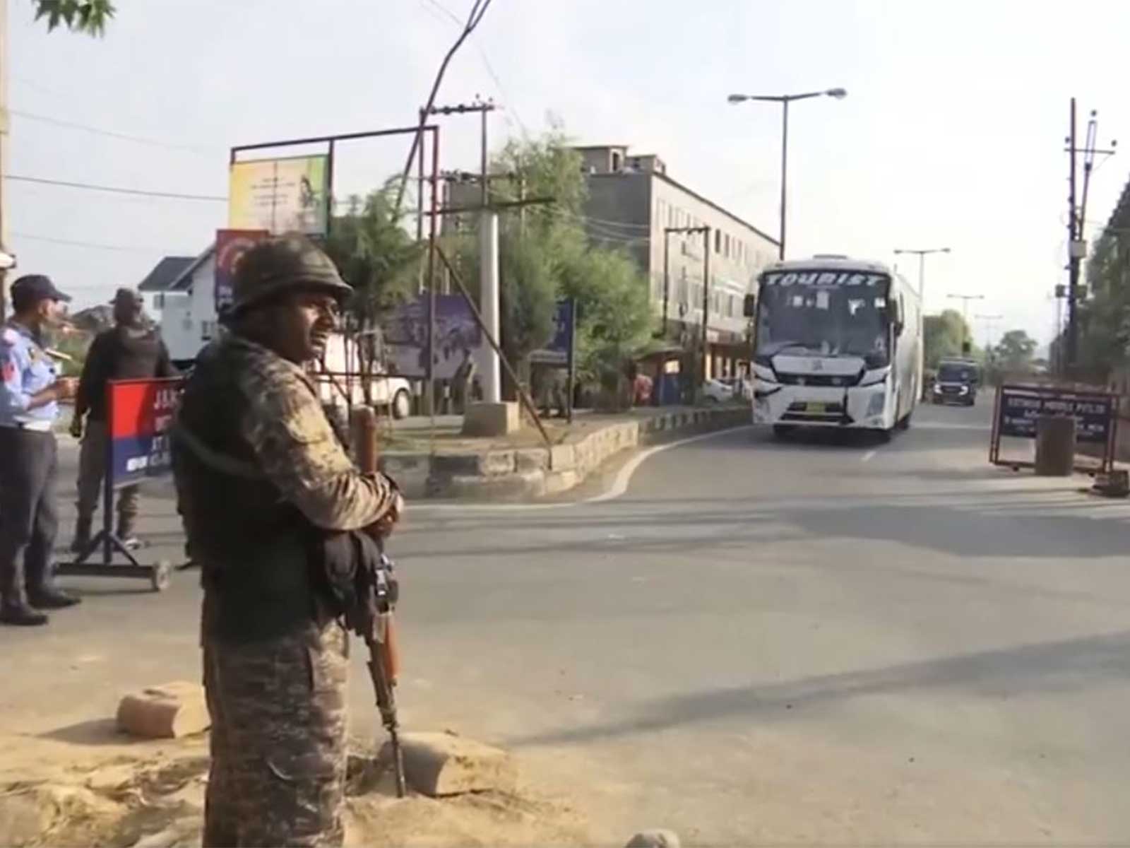 Convoys of Amarnath Yatra pilgrims move smoothly on main track of Pahalgam route under proper security arrangements by J&K Police and CRPF. (Photo/ANI)