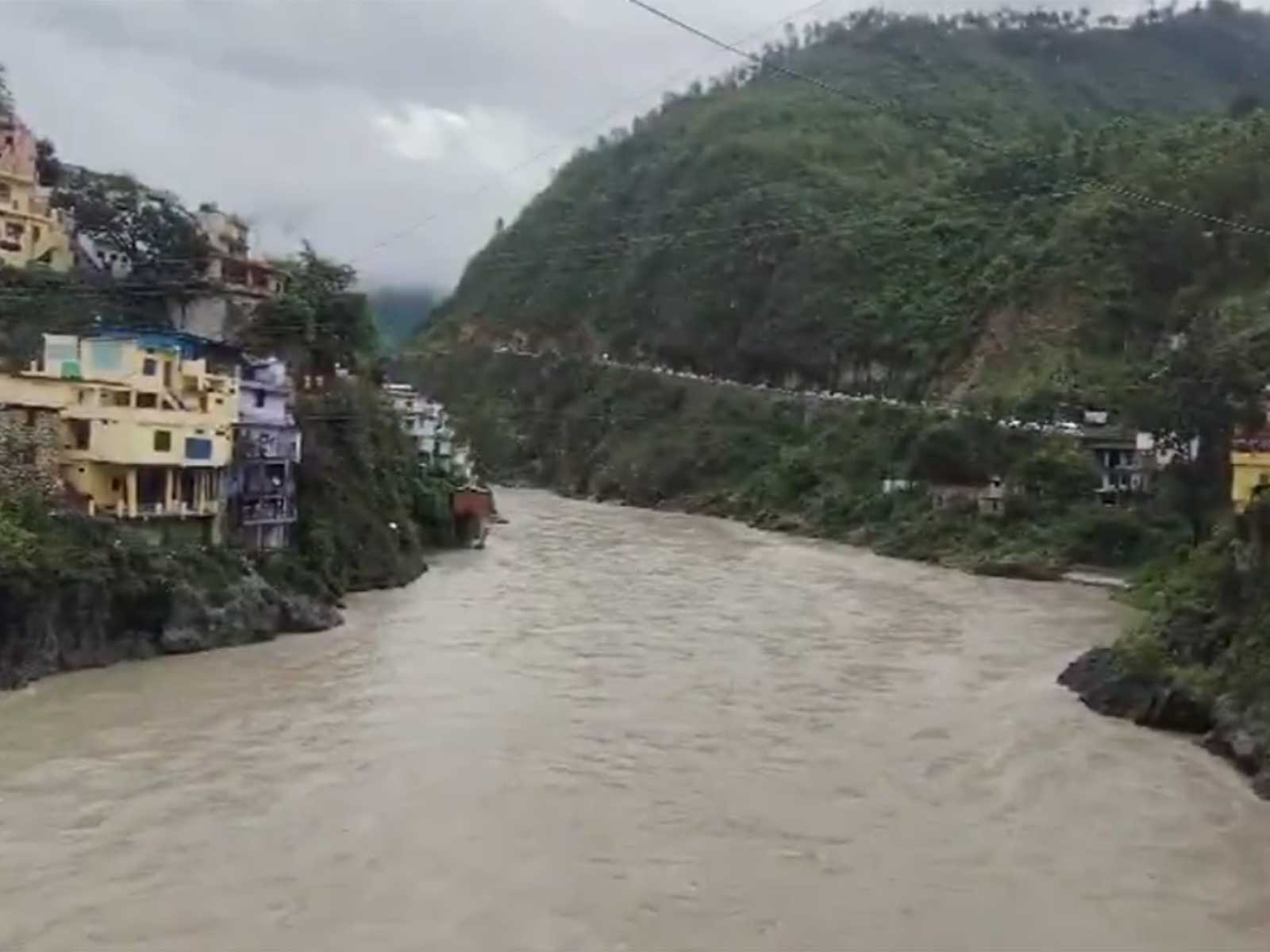 Uttarakhand: Water level of rivers increase due to continuous rainfall in Rudraprayag (Photo/ANI)