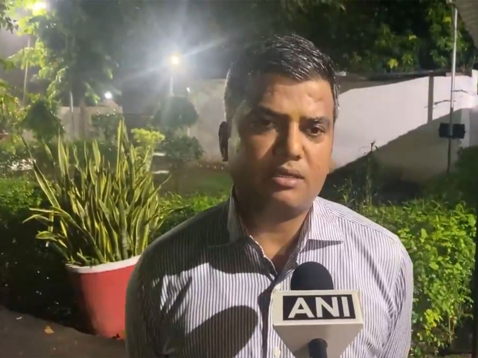  Prayagraj District Magistrate Manish Kumar Verma  (Photo/ANI)