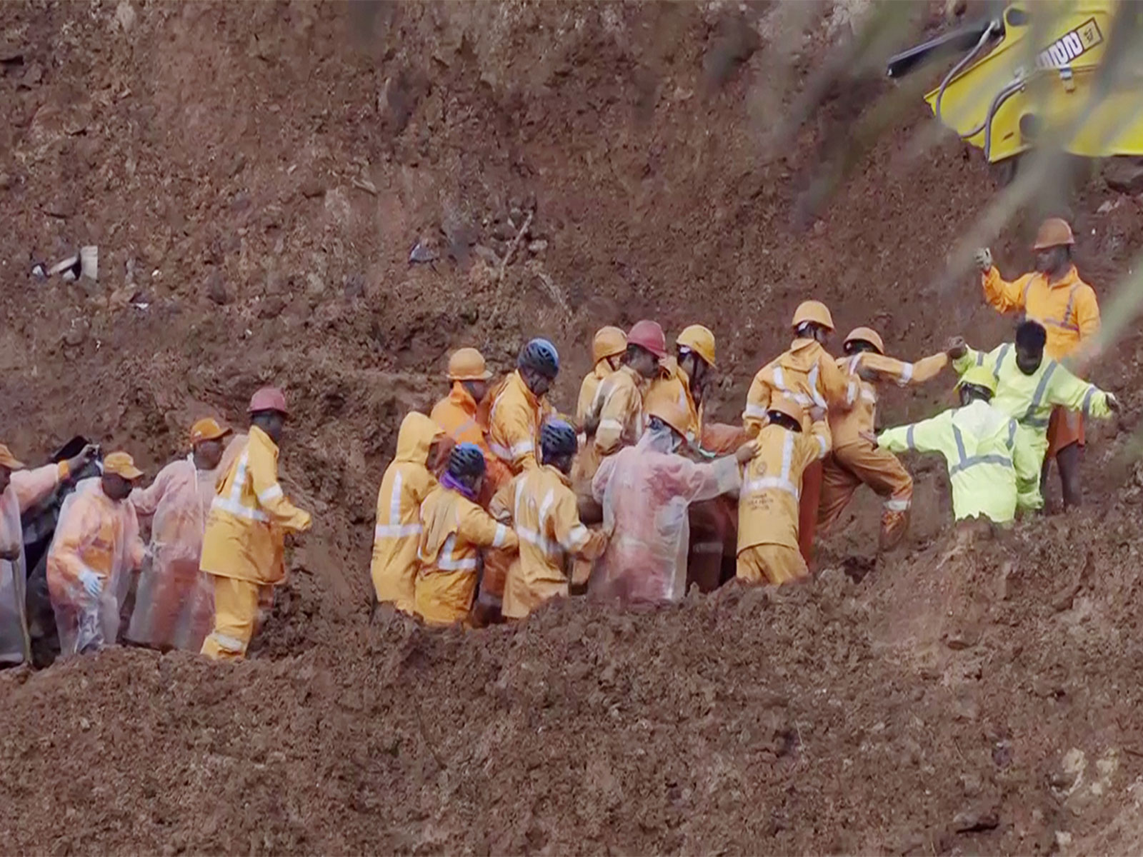 Rescue teams continue search operation at Wayanad landslide site. (Photo/ANI)