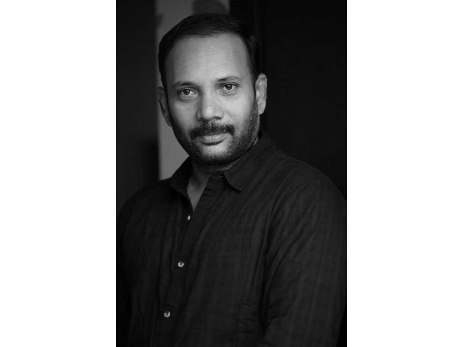 Late filmmaker-cinematographer Chezhiyan (Photo/X@VijaySethuOffl)