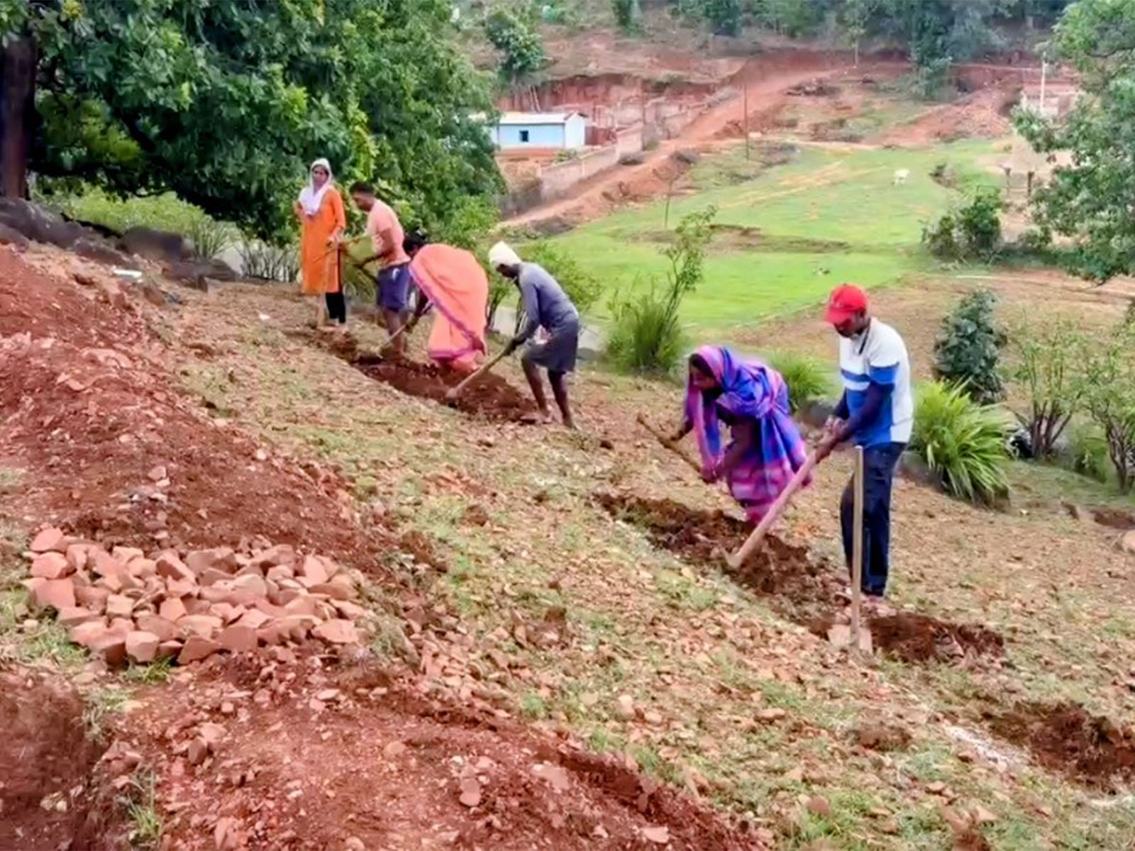 Balrampur's 'Mor Gaon Mor Pani' campaign leads the way in water conservation  (Photo/ANI)