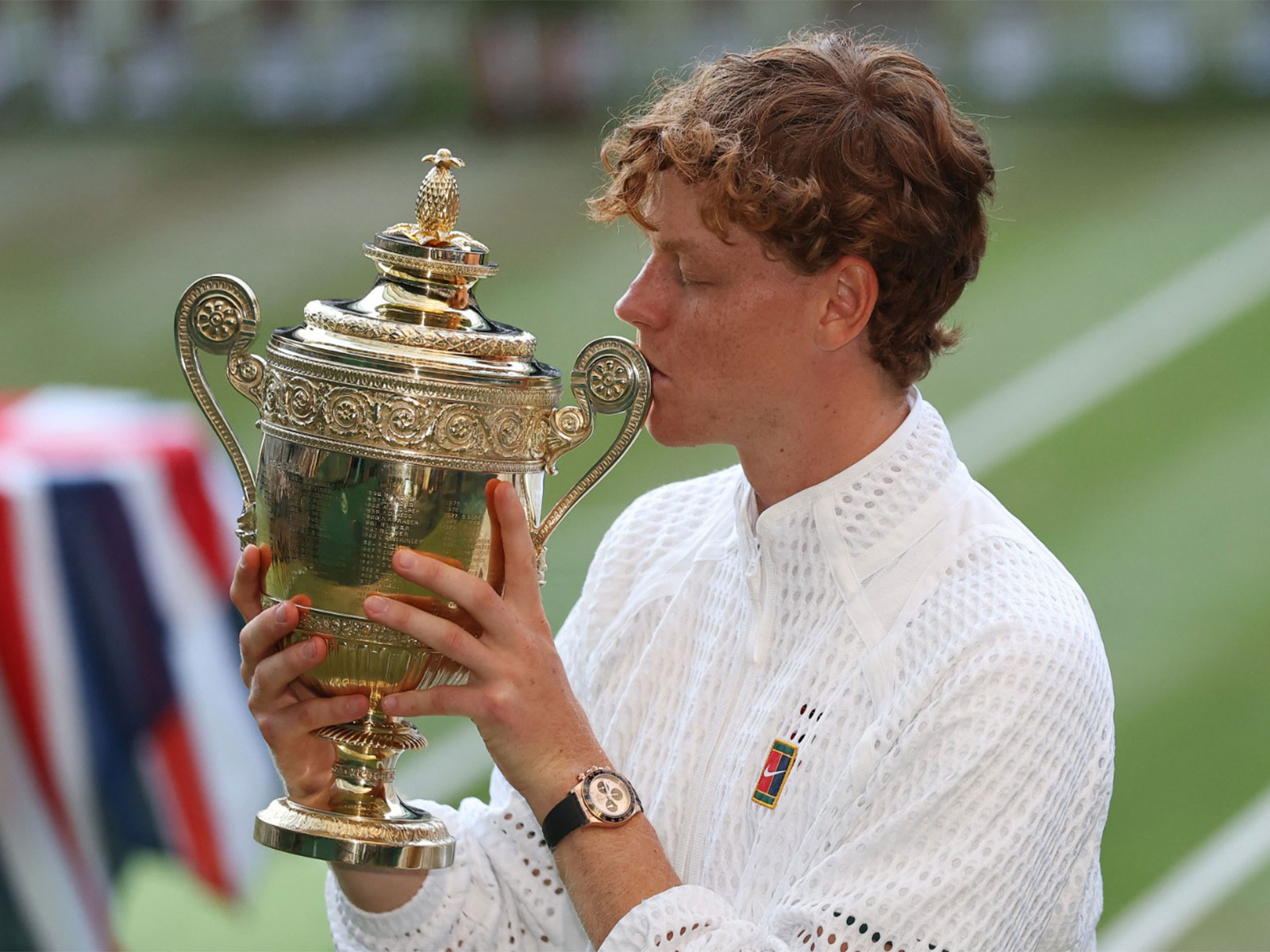 Jannik Sinner posing with Wimbledon 2026 title (Photo: Reuters)