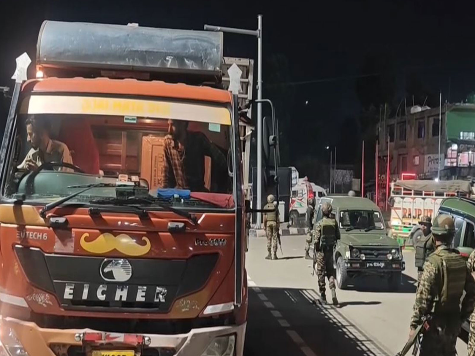 Security tightened on Jammu-Srinagar National Highway (Photo/ANI)