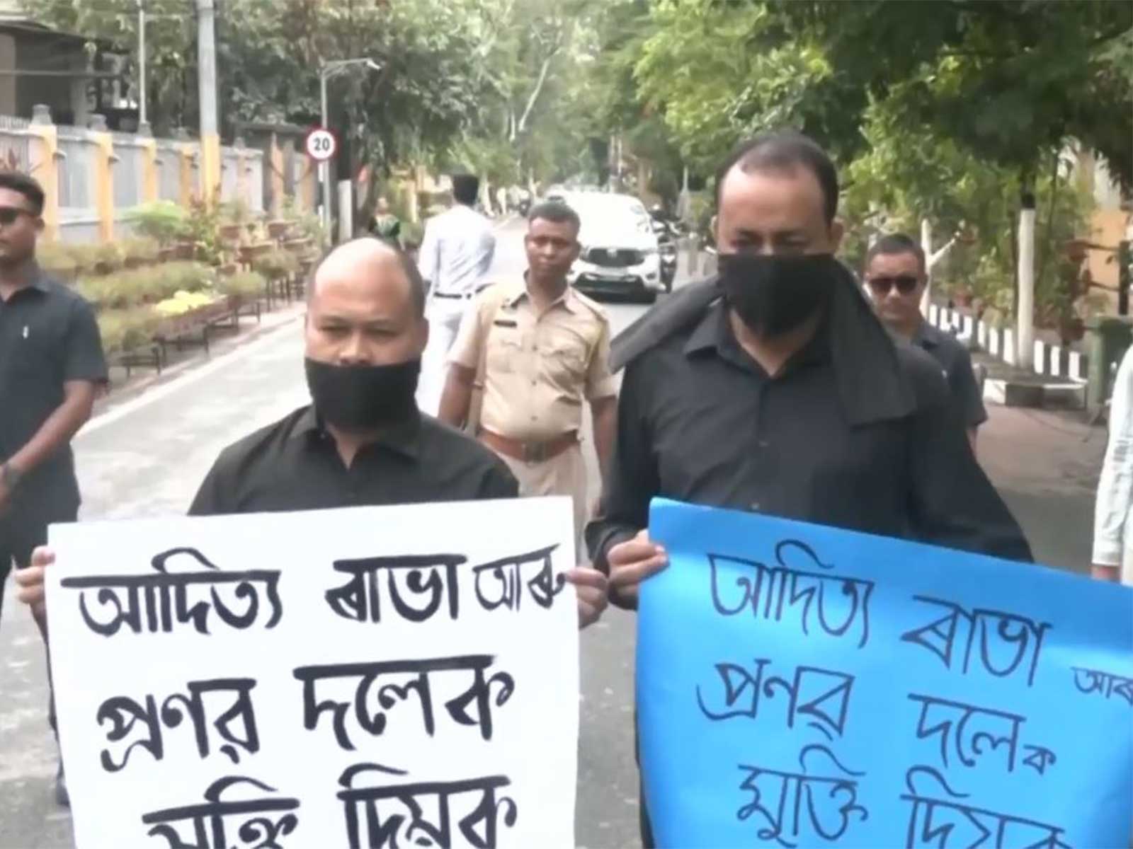 Raijor Dal MLAs stage a protest on the premises of the Assam Legislative Assembly against the arrest of human rights activists Pranab Doley and Aditya Rabha in Guwahati (Photo/ANI)