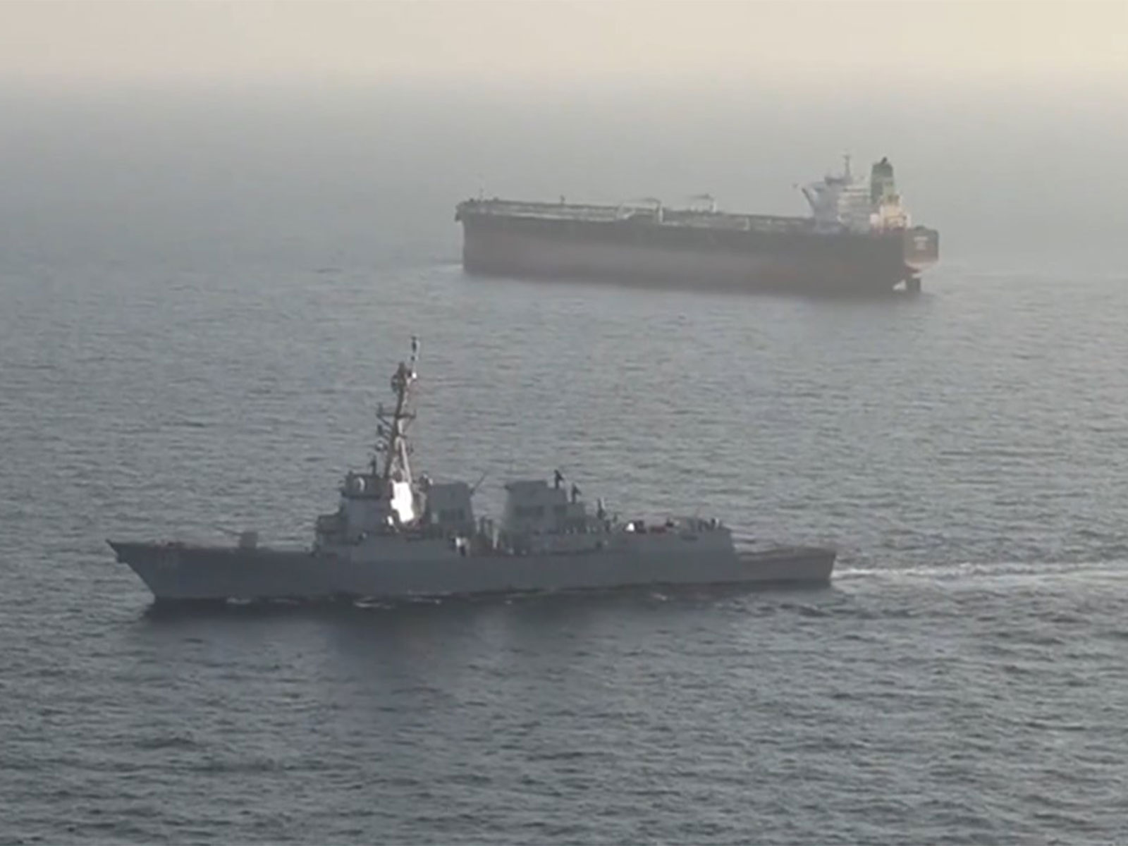 US naval ships operating in Hormuz (Photo/@CENTCOM/X)