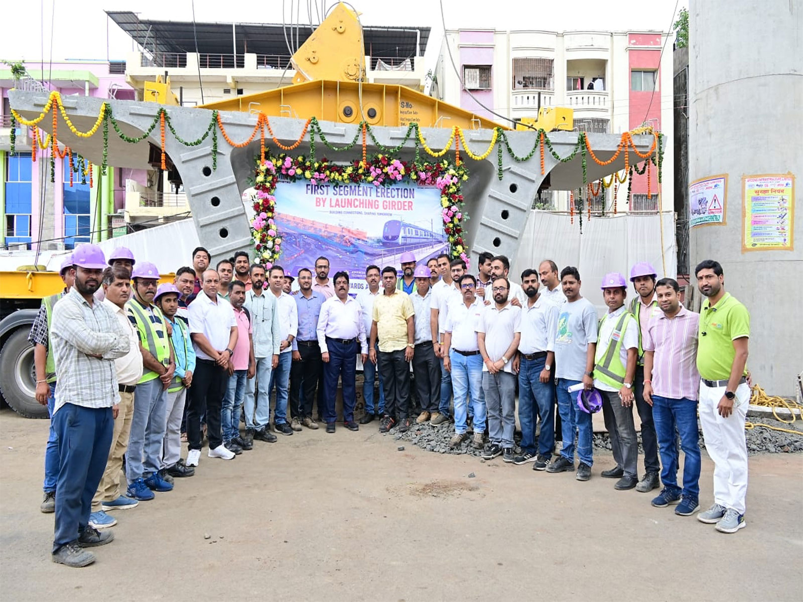 Mr S. Nakkiran, Project Director, Afcons with MPMRCL officials, and team