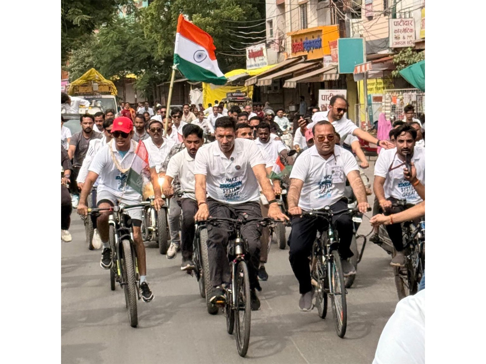 State Congress Chief Jitu Patwari is leading the Gen-Z Cyclothon Yatra (Photo / X @jitupatwari) 