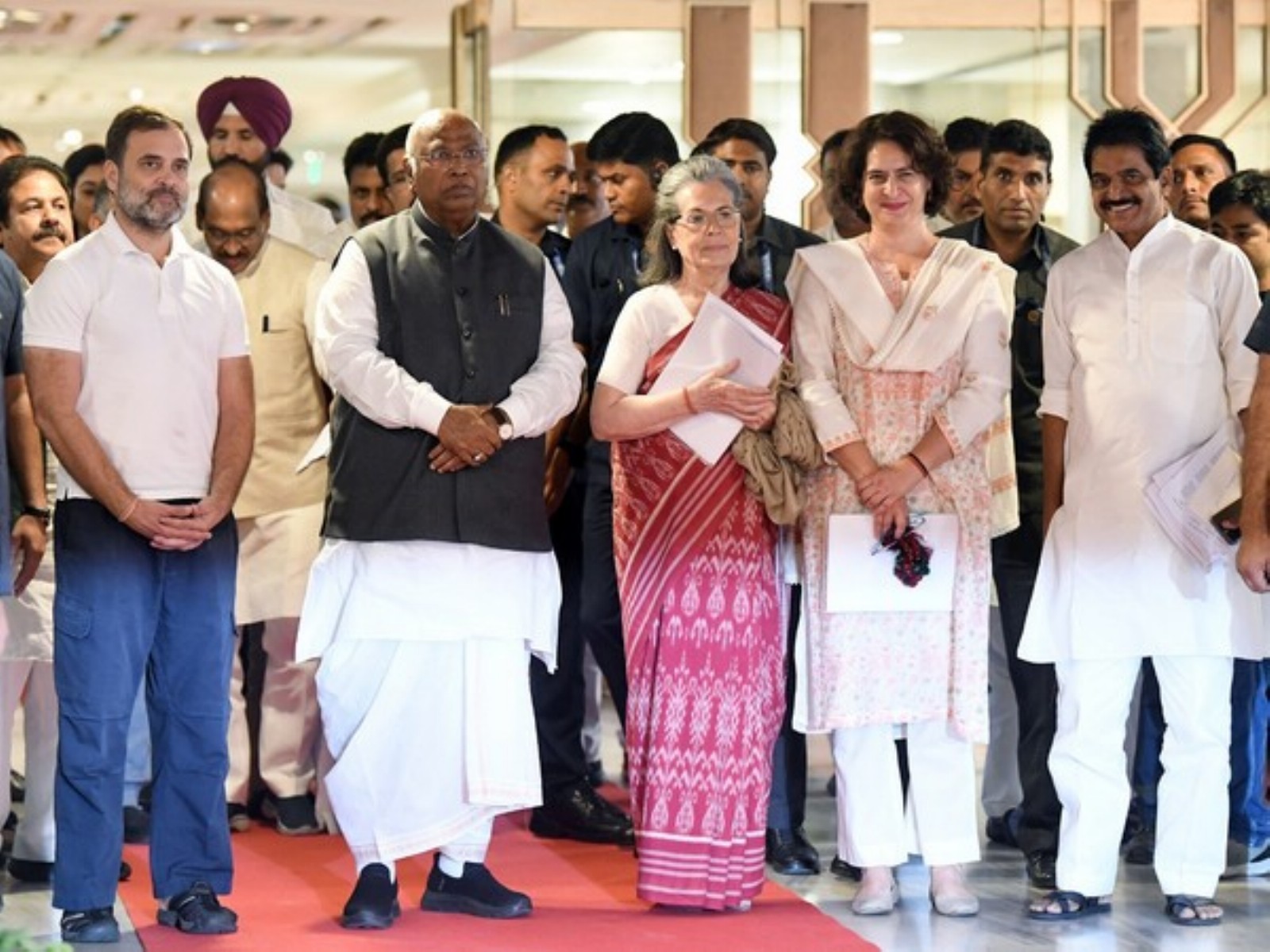 Congress leaders including Rahul Gandhi, Mallikarjun Kharge and Sonia Gandhi. (File Photo/ANI)