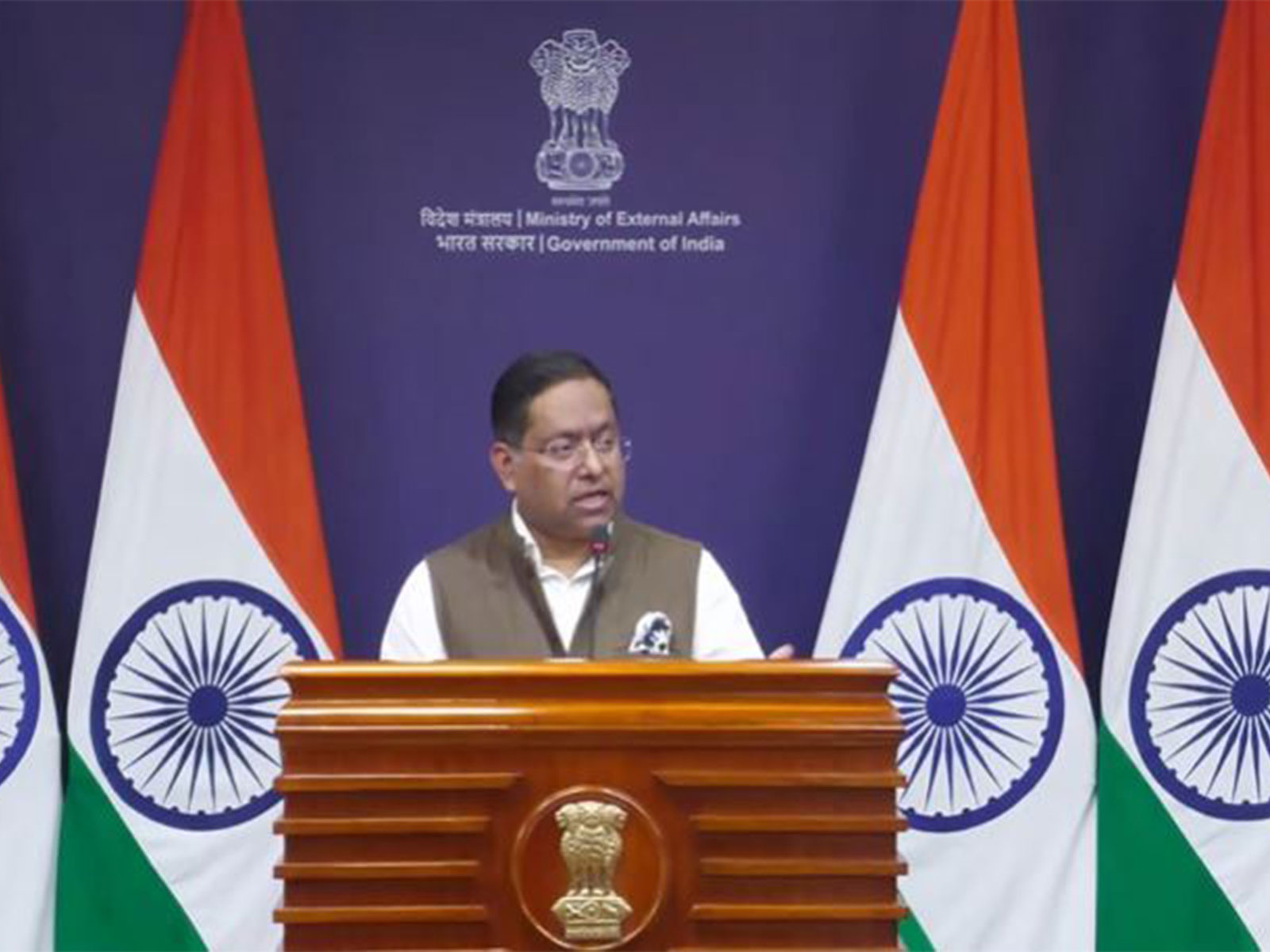    Ministry of External Affairs Spokesperson Randhir Jaiswal (Photo/ Youtube @MEAIndia) 