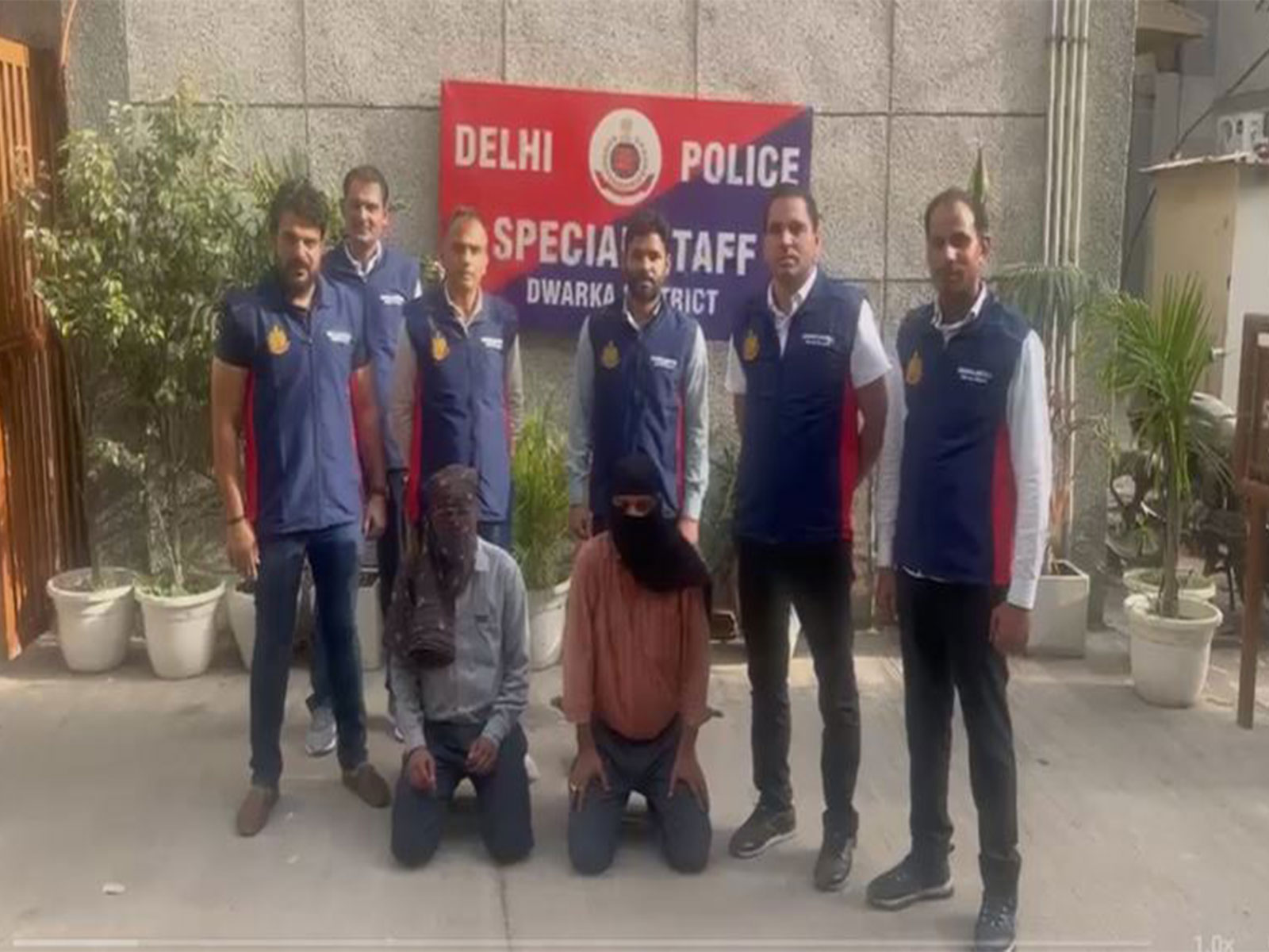 Delhi police arrested two accused in murder case (photo/ANI)
