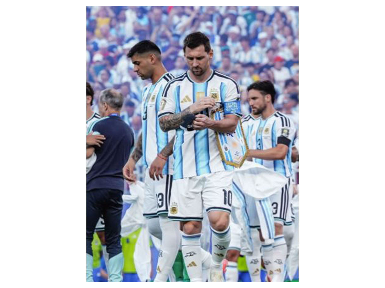 Argentina captain Lionel Messi with his teammates. (Photo: Instagram/ Leo Messi)