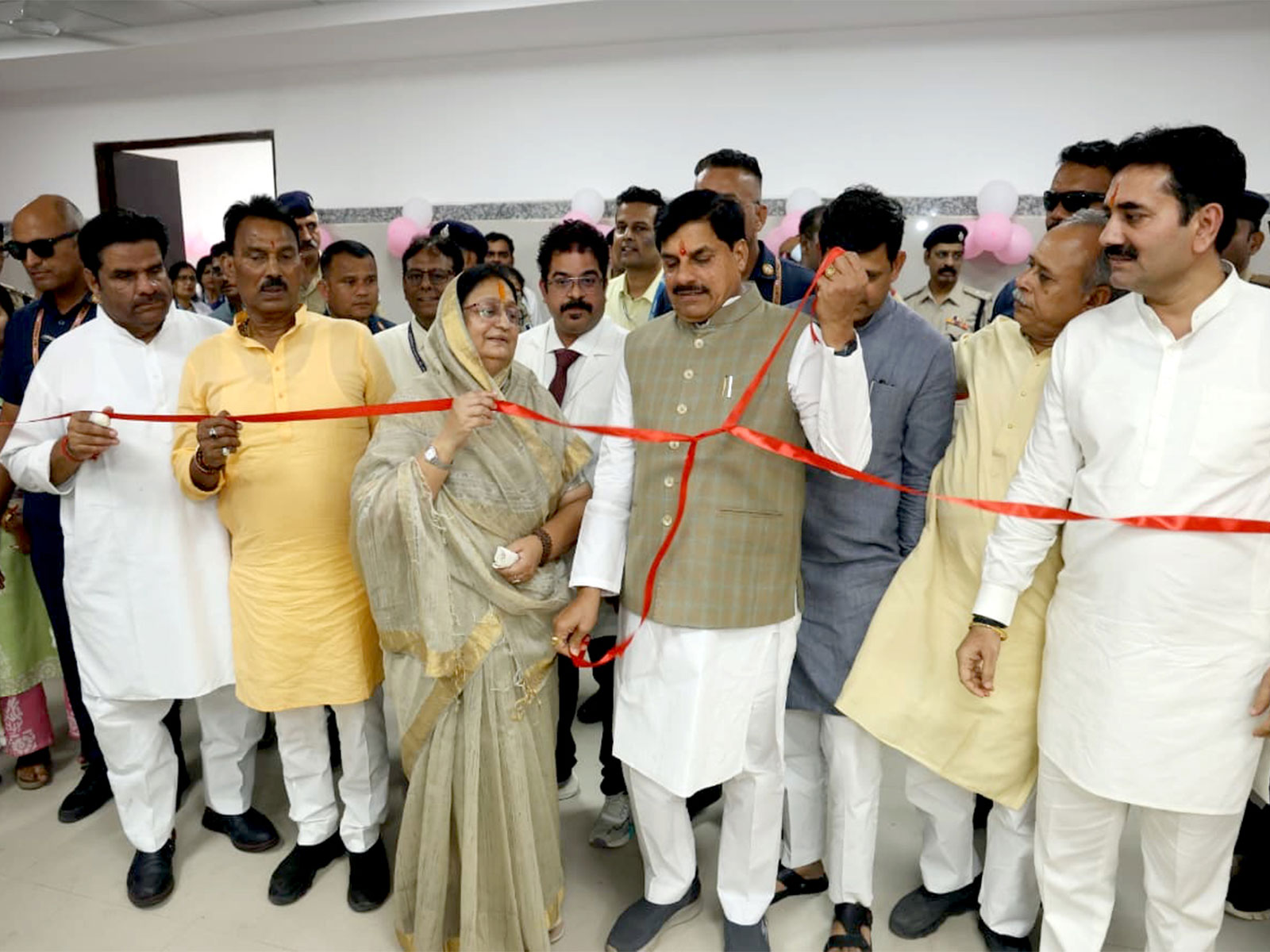 MP CM Mohan Yadav inaugurates newly constructed district hospital in Indore (Photo/DPR)