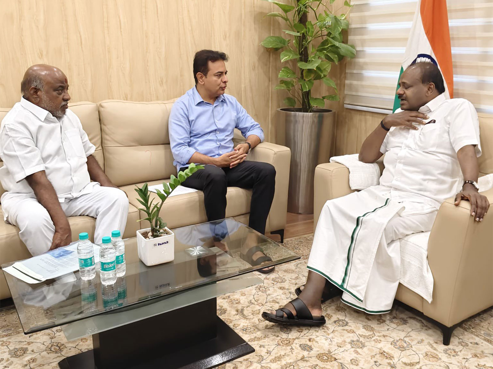 BRS Working President KT Rama Rao met Union Minister HD Kumaraswamy (Photo/X@KTRBRS)