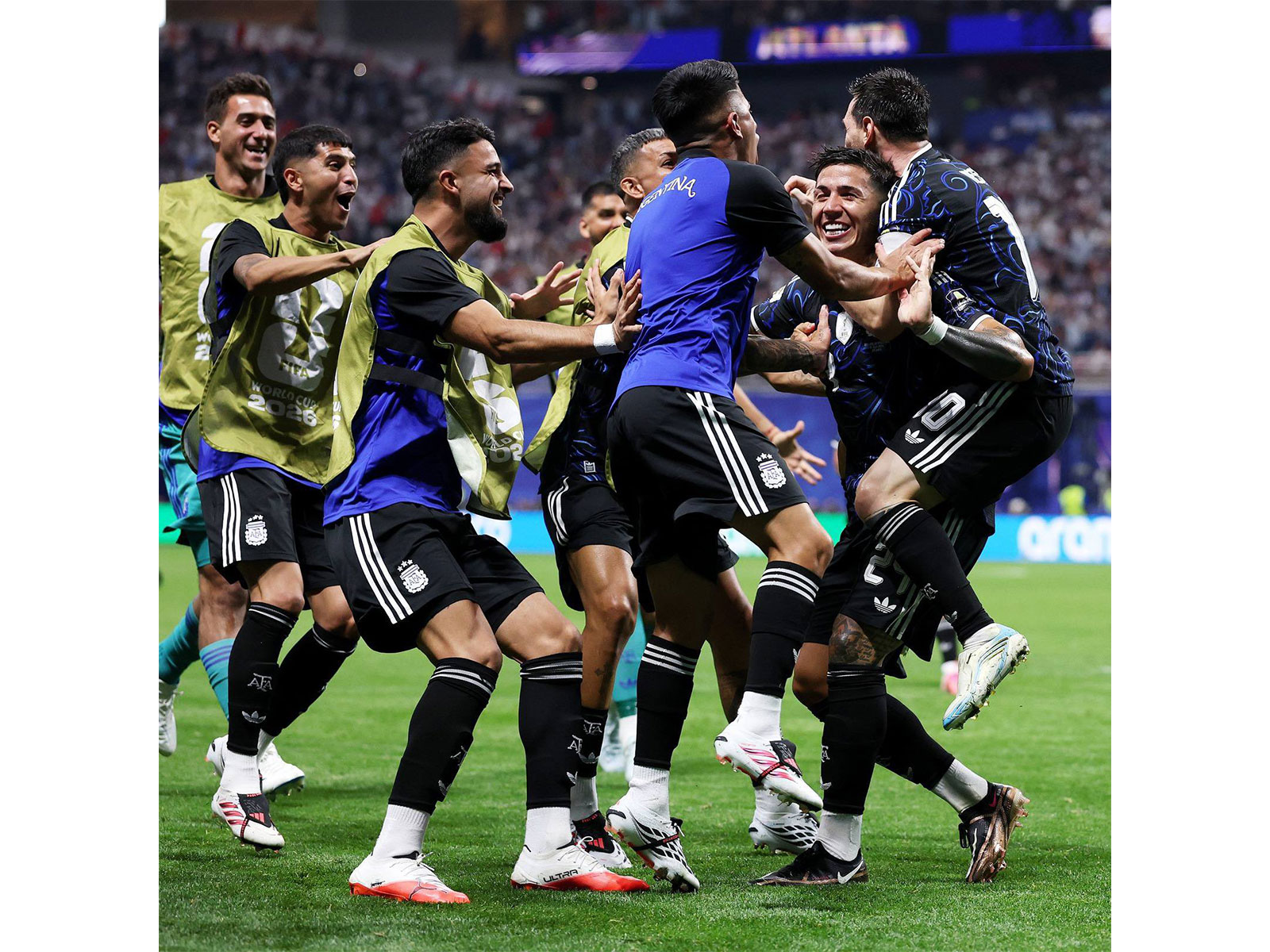 Argentina players celebrating (Photo: X/@delcyrodriguezv)