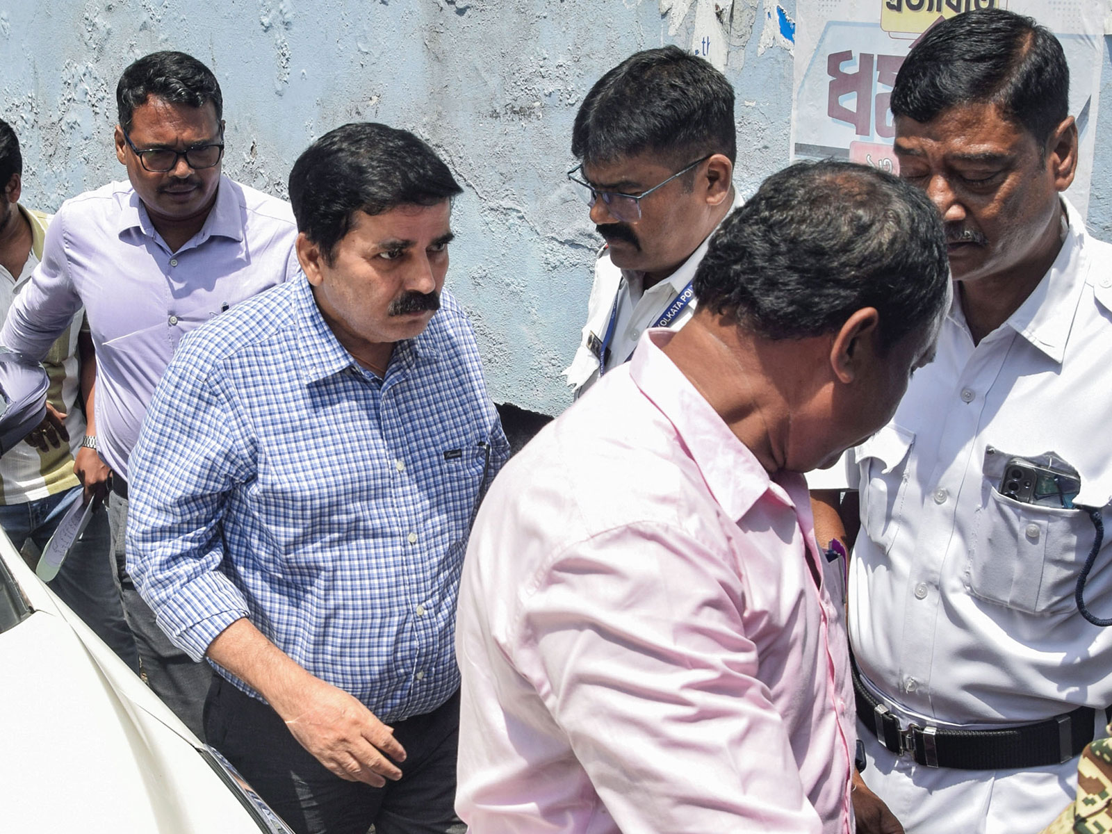 Former Kolkata Police DCP (Special Branch) Santanu Sinha Biswas produced before the court by ED (File photo/ANI)