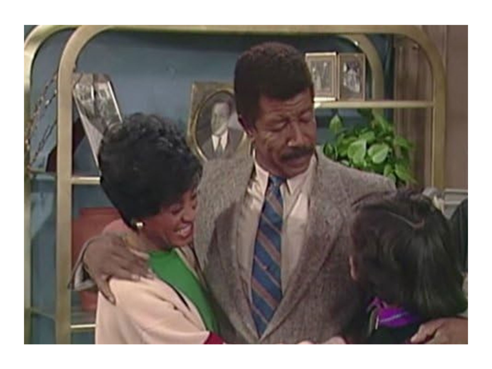 Hall Williams snap in sitcom 227 (Photo/PrimeVideo)