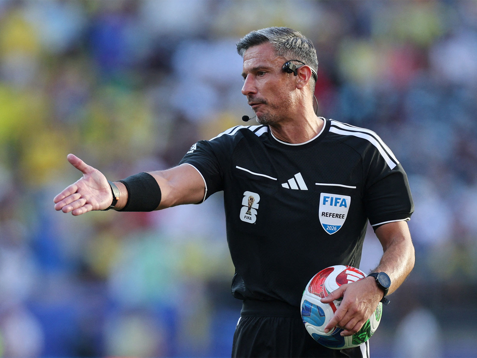 Referee Slavko Vincic (Photo: IMAGN IMAGES via Reuters)