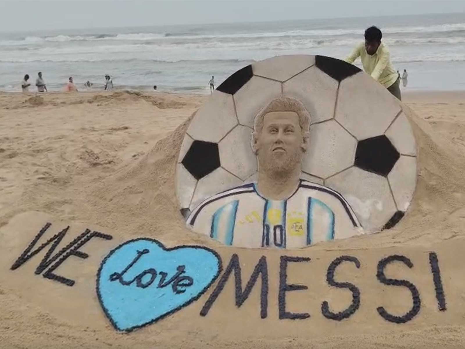 A Lionel Messi sand sculpture created by Sudarsan Pattnaik (Photo: ANI)