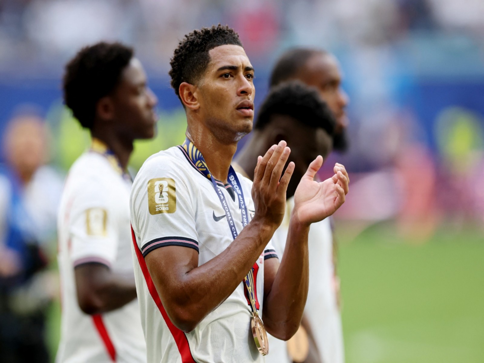 Soccer Football - FIFA World Cup 2026 - Bronze Final - France v England - Miami Stadium, Miami Gardens, Florida, U.S. - July 18, 2026 England's Jude Bellingham applauds fans after winning the Bronze Final (Photo/Reuters)