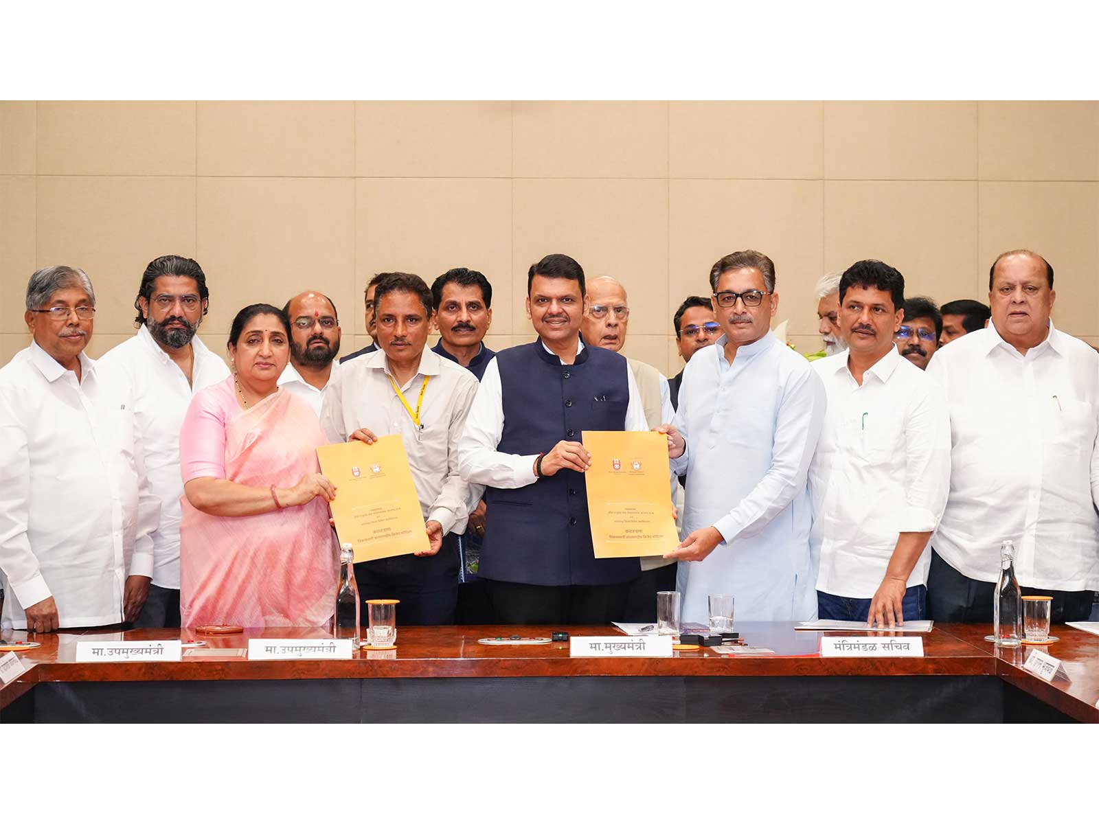 Maharashtra govt signs MoU with KDCA for International Cricket Stadium in Kolhapur. (Photo:X/@CMOMaharashtra)