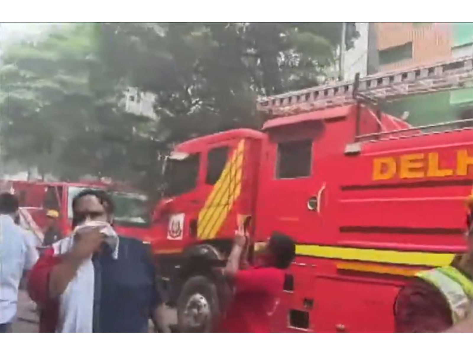 Fire broke out in Karol Bagh (Photo/ANI)