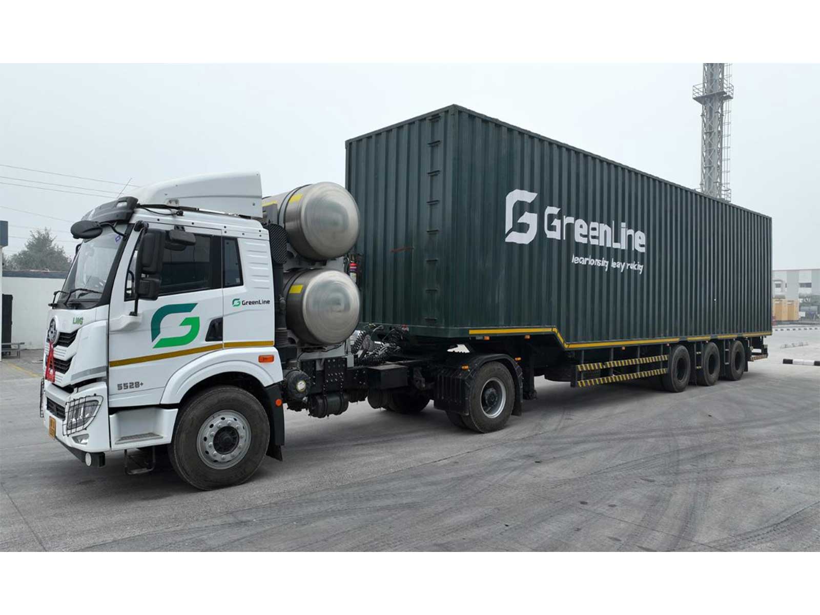 LNG trucks (Photo/@Greenline)