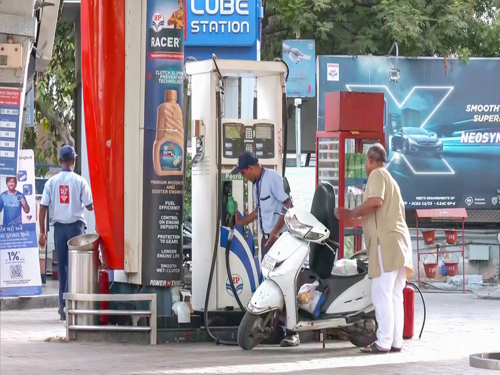 Commuter at a Petrol Pump. (File Photo-ANI)