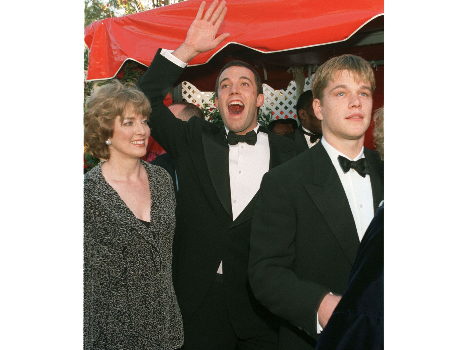 Chris Affleck with Ben Affleck and Matt Damon (Photo/Reuters)