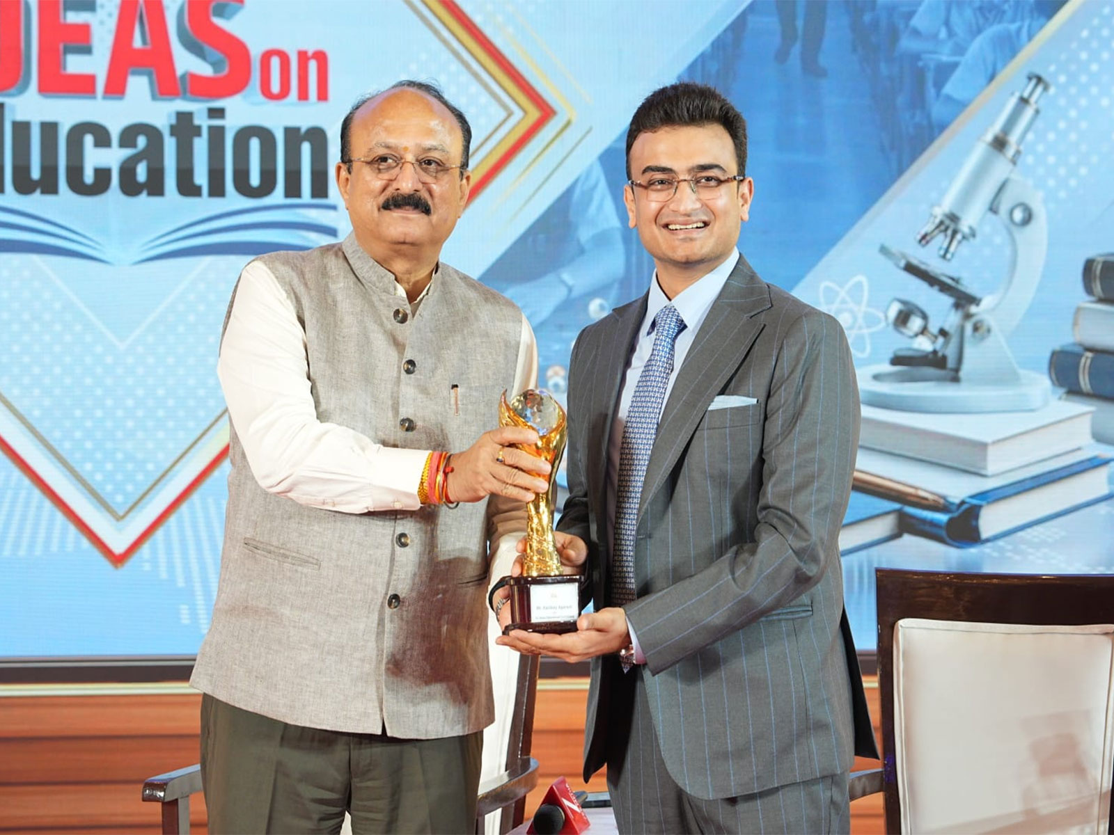 Mr.Kartikay Agarwal, CEO of GL Bajaj Educational Institutions, Greater Noida/Mathura, being felicitated by Mr.Ashish Sood, Education Minister of Delhi