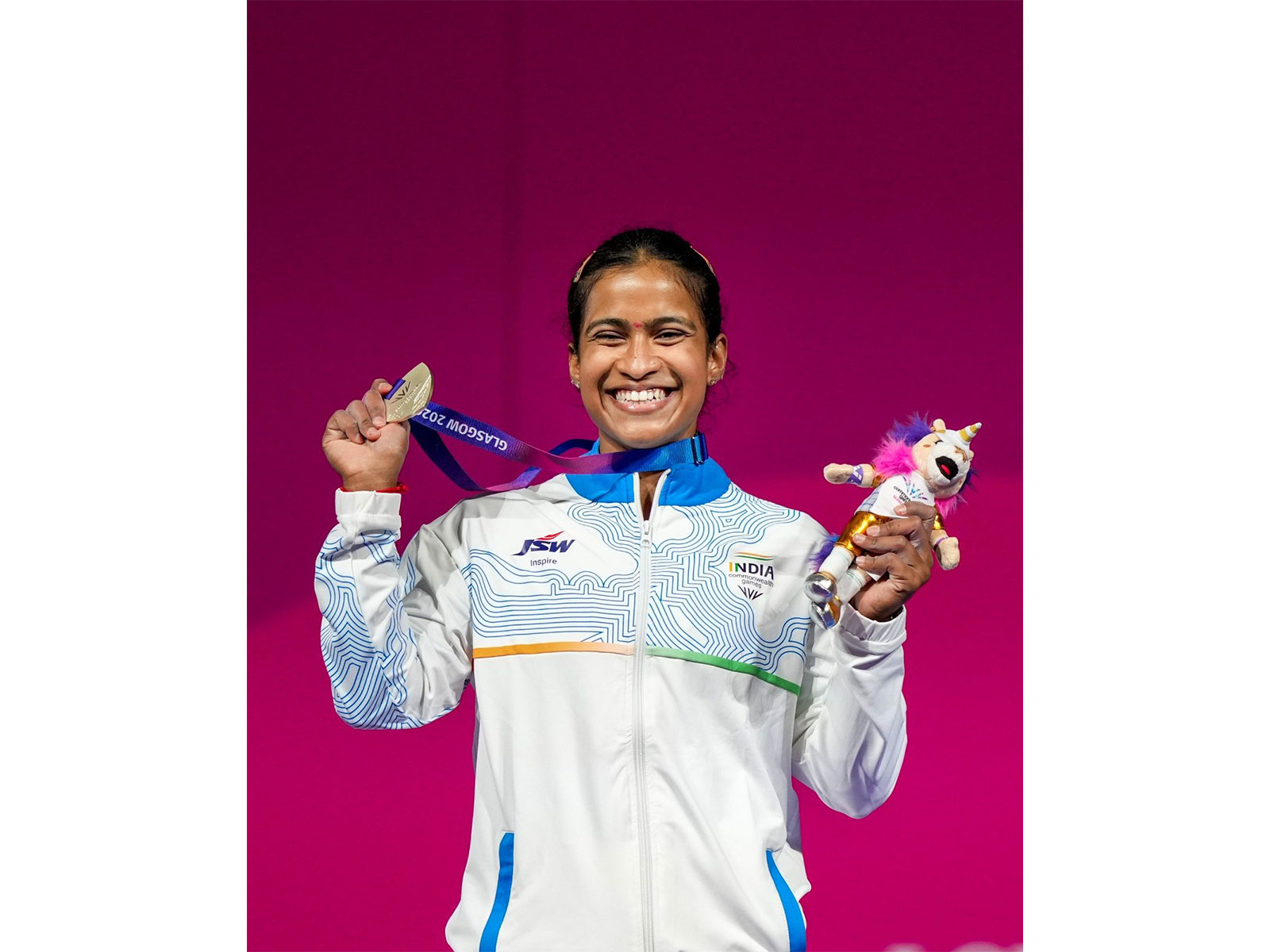 Indian weightlifter Gyaneshwari Yadav (Photo: X/@narendramodi)