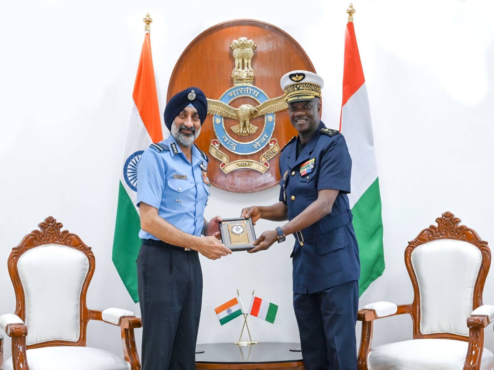 Maj Gen Koffi N'guessan Alfred, Chief of Staff, Ivorian Air Force with Air Chief Marshal AP Singh, Chief of the Air Staff (Photo/X/@IAF_MCC)