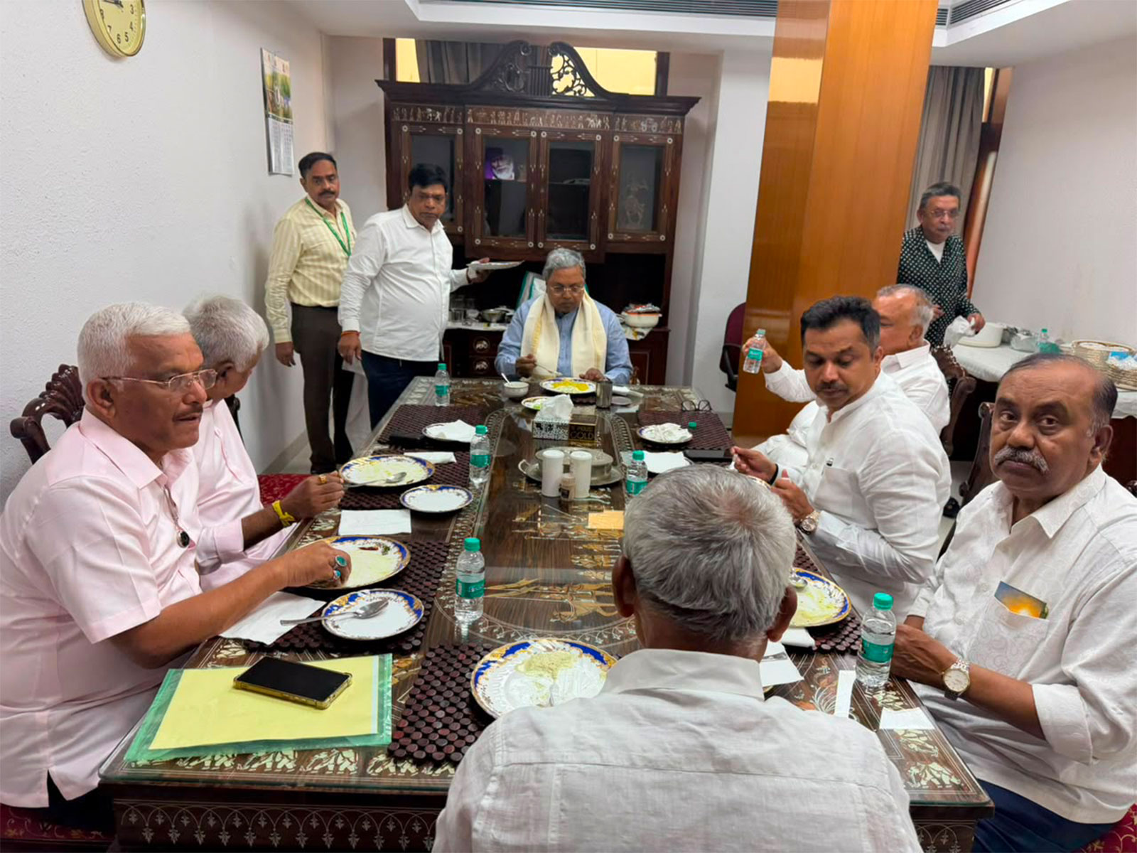 Former Karnataka Chief Minister Siddaramaiah with other leaders (Photo/ANI)