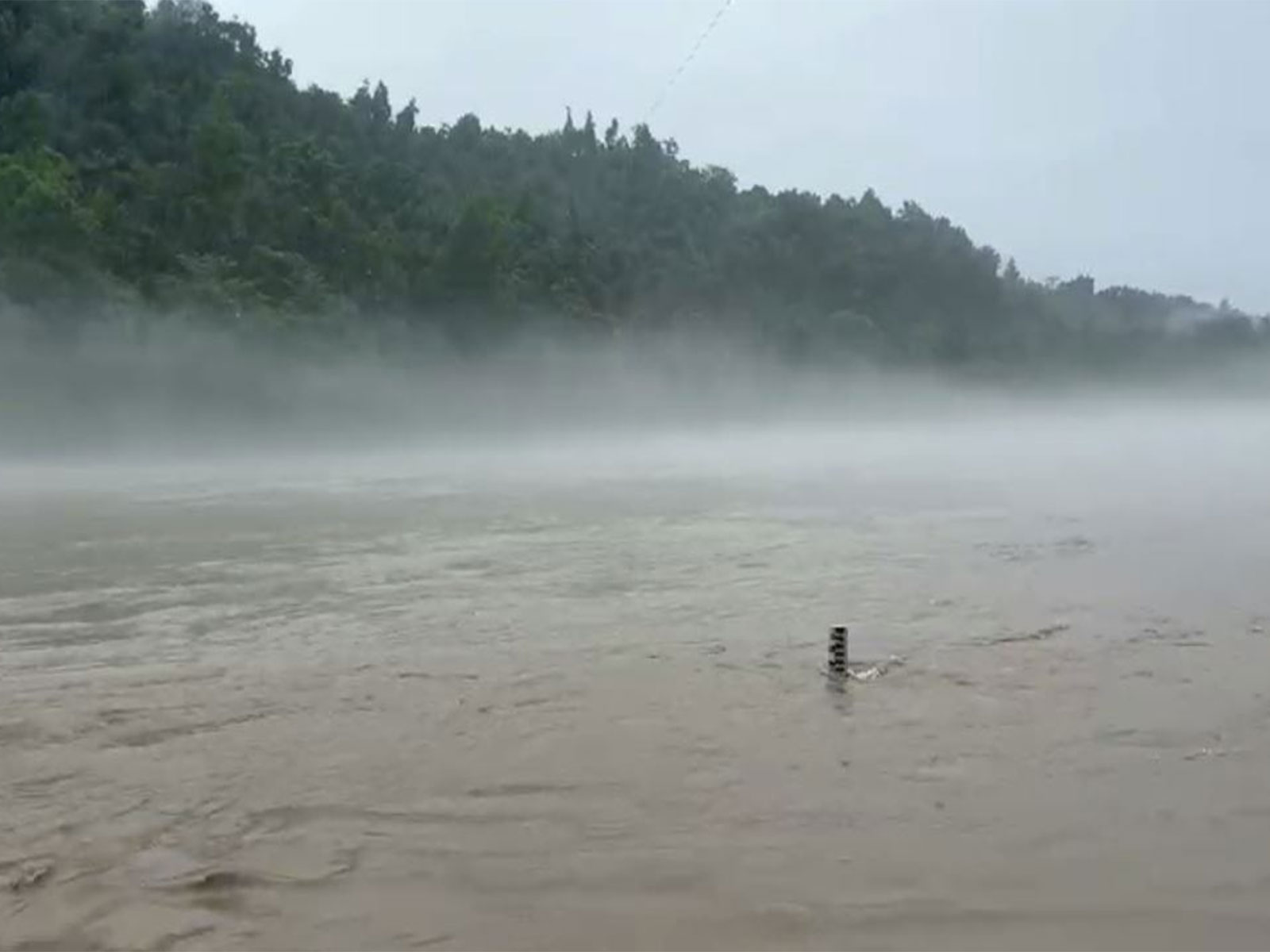 Rising water level of Ganga River (Photo/ANI)