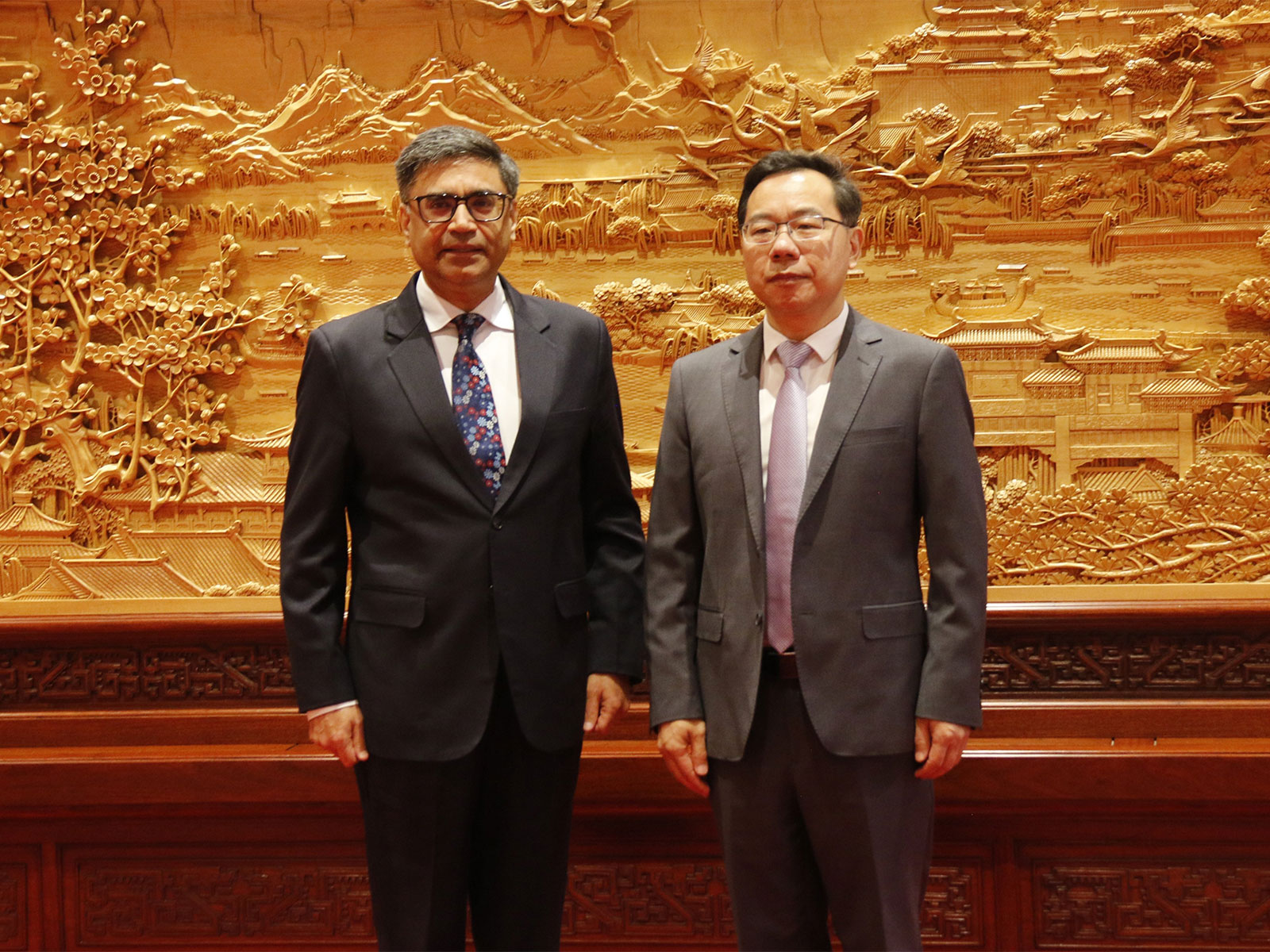 Foreign Secretary Vikram Misri meeting Li Wentang, Vice President of the Central Party School (National Academy of Governance) of the Communist Party of China (CPC) (Photo/X/@EOIBeijing) 