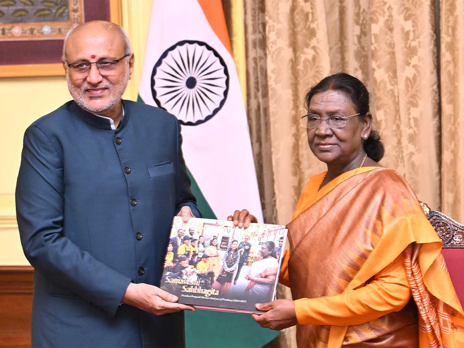 VP CP Radhakrishnan presents first set of five commemorative books to President Murmu (Photo:X@rashtrapatibhvn)