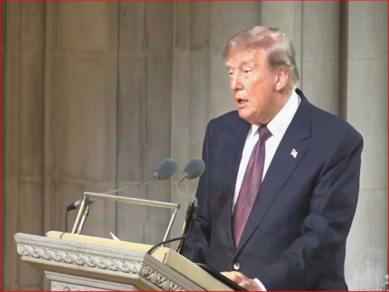 US President Donald Trump addresses gathering at late senator Lindsey Graham's funeral (Photo/X/@WhiteHouse)
