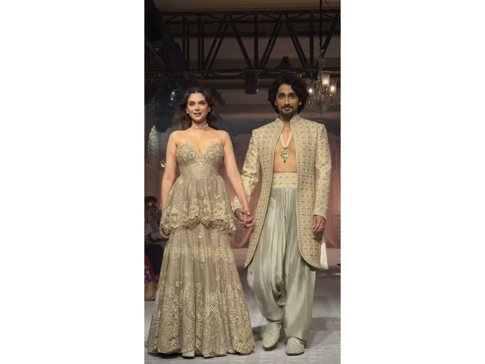 Aditi Rao Hydari, Siddharth (Photo/Instagram/@fdciofficial)