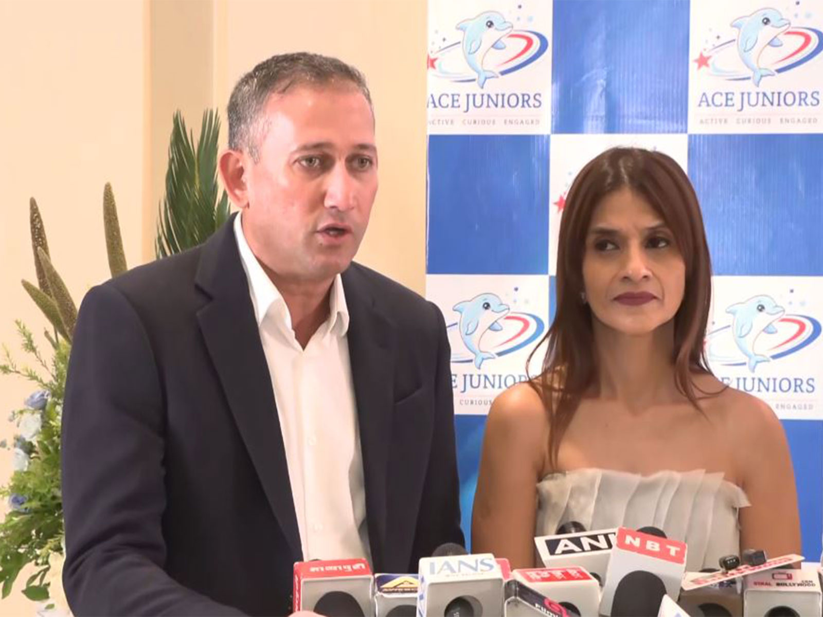 Ajit Agarkar and wife Fatema. (Photo: ANI)
