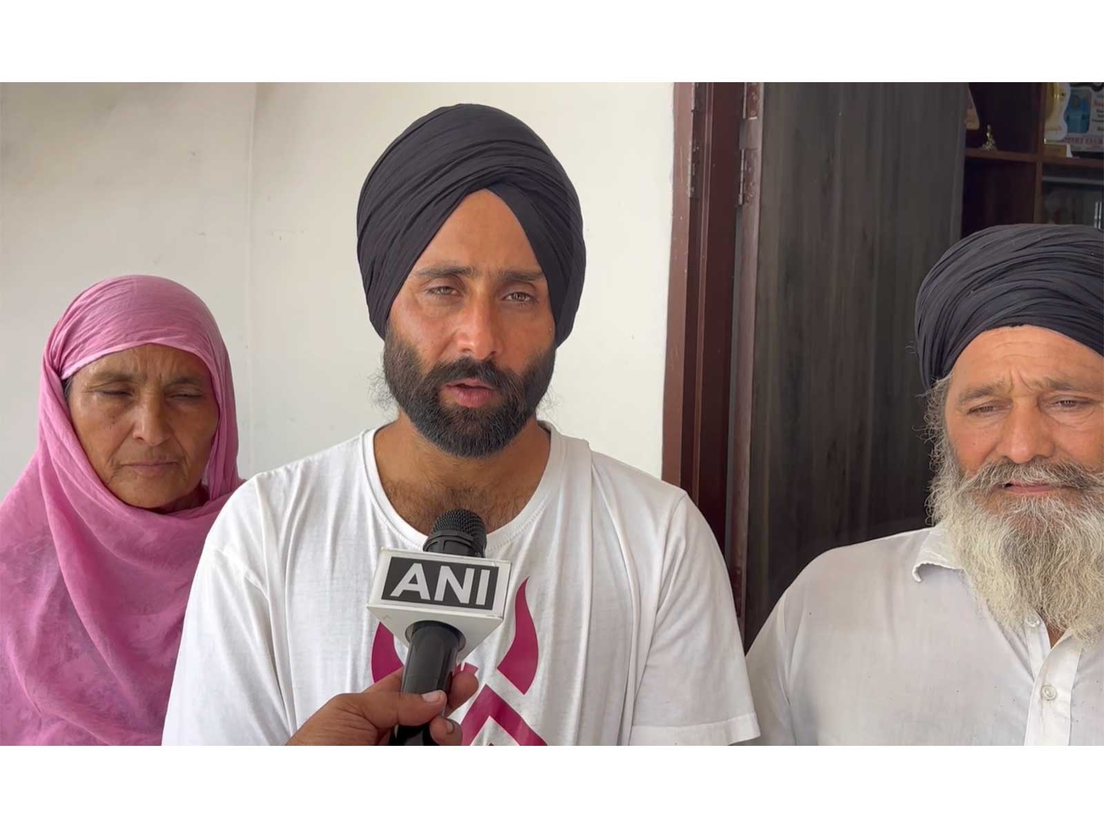 Harjinder Kaur's family (Photo: ANI)