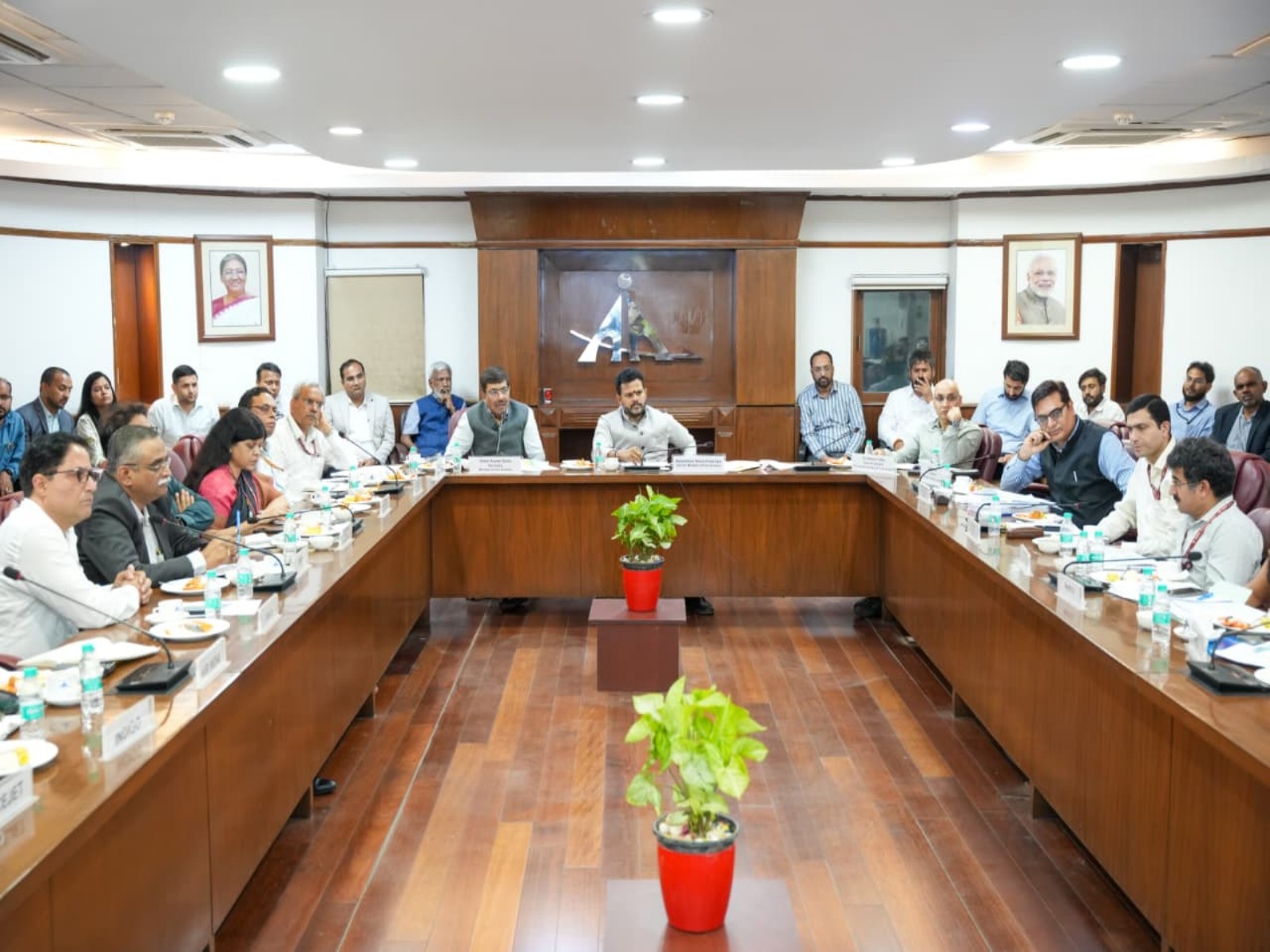 Ministry of Civil Aviation organised a high-level stakeholder meeting chaired by Minister Ram Mohan Naidu (Photo/PIB)