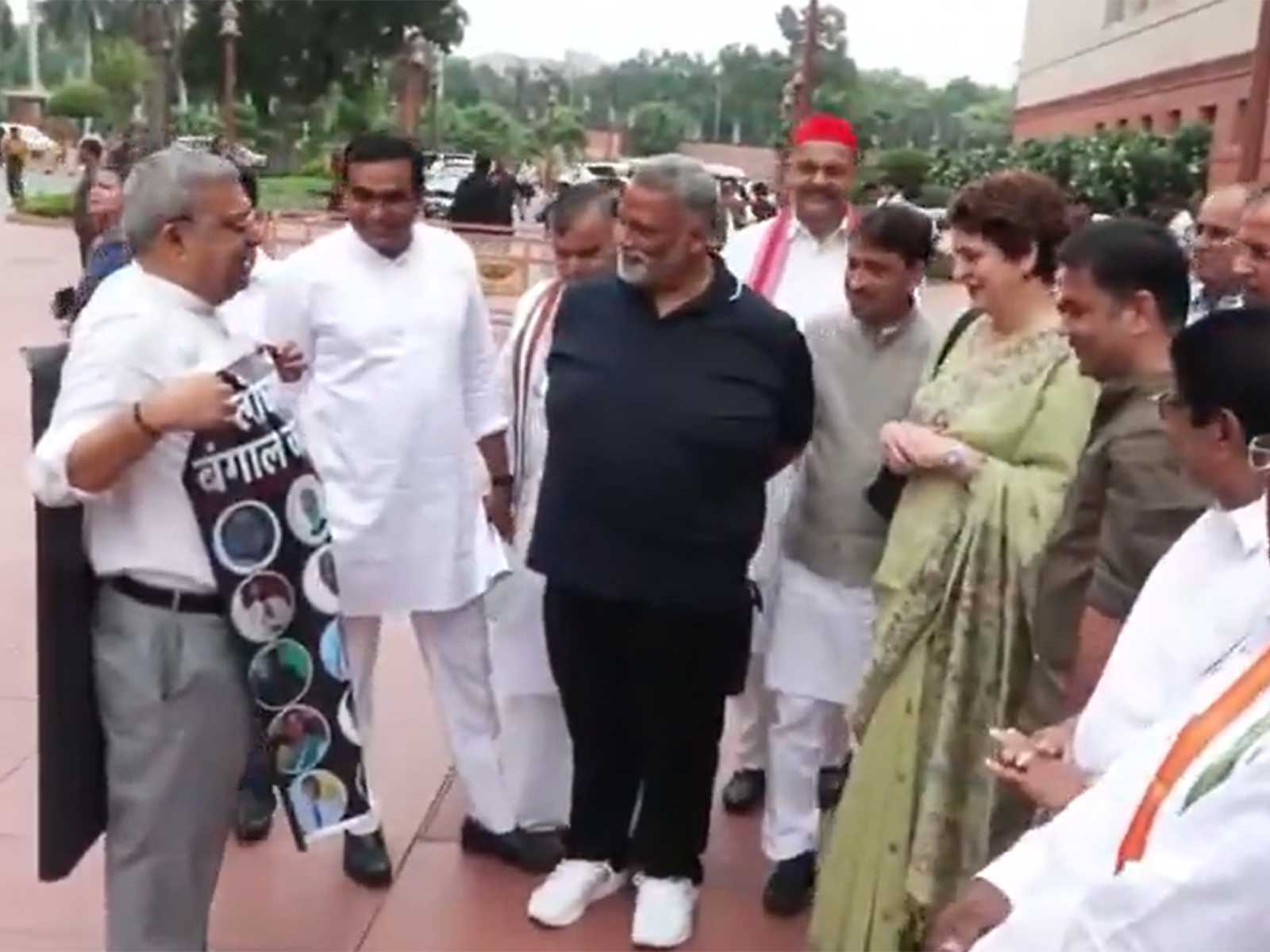 Congress MP Priyanka Gandhi Vadra and suspended Trinamool Congress (TMC) MP Kalyan Banerjee (Photo/ANI)