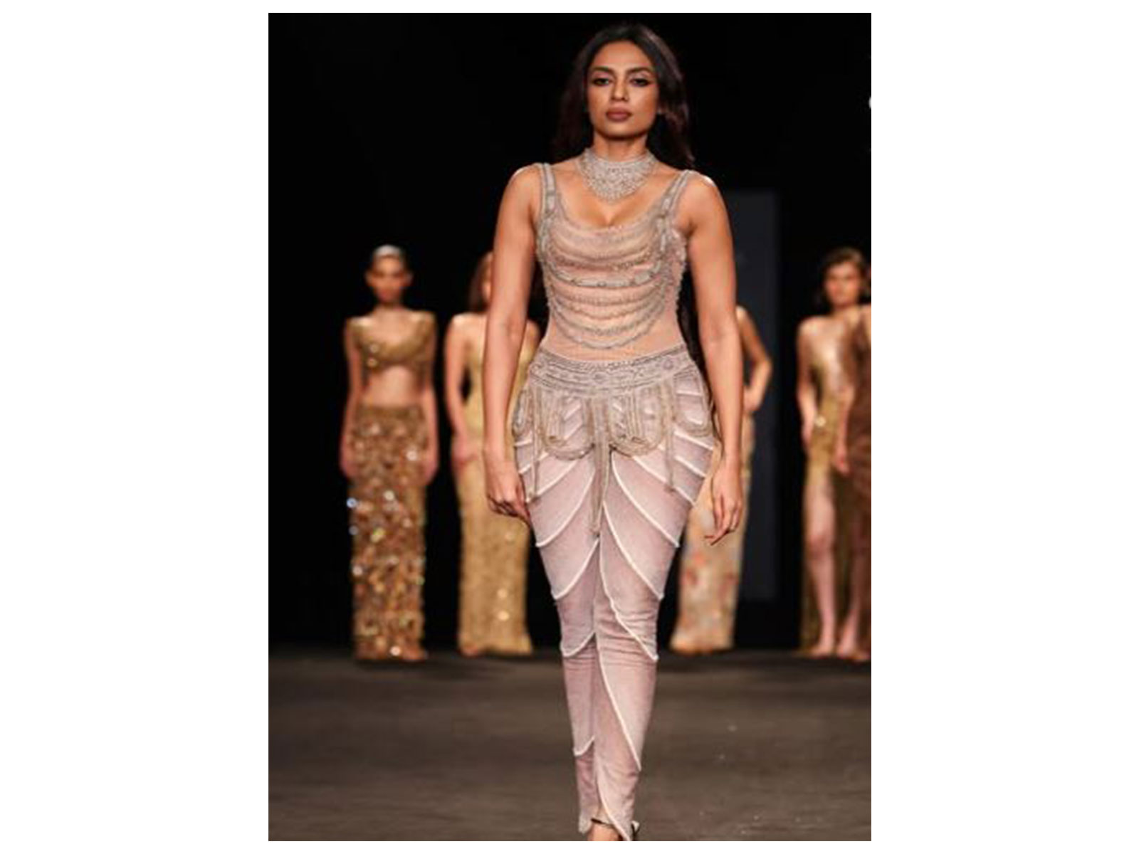 Sobhita Dhulipala (Photo/instagram/@fdciofficial)