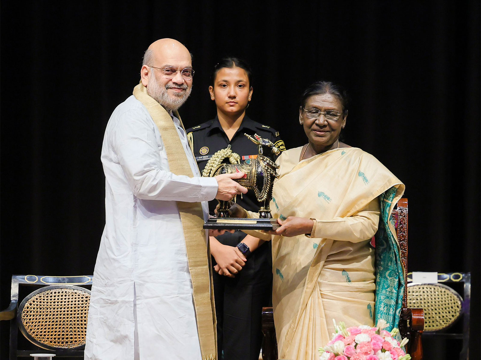 President Draupadi Murmu and Union Minister Amit Shah (Photo/@AmitShah)