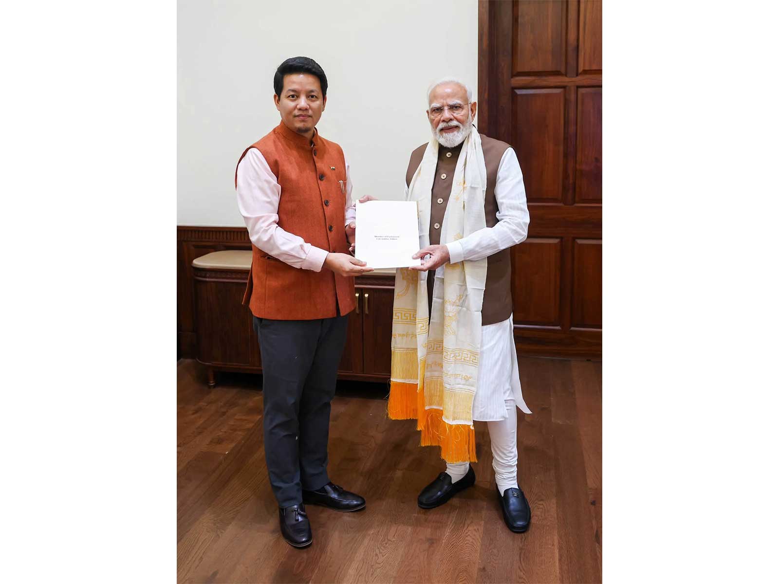 Prime Minister Narendra Modi and Sikkim Lok Sabha member Indra Hang Subba (Photo/ SikkimLokSabhaMP)
