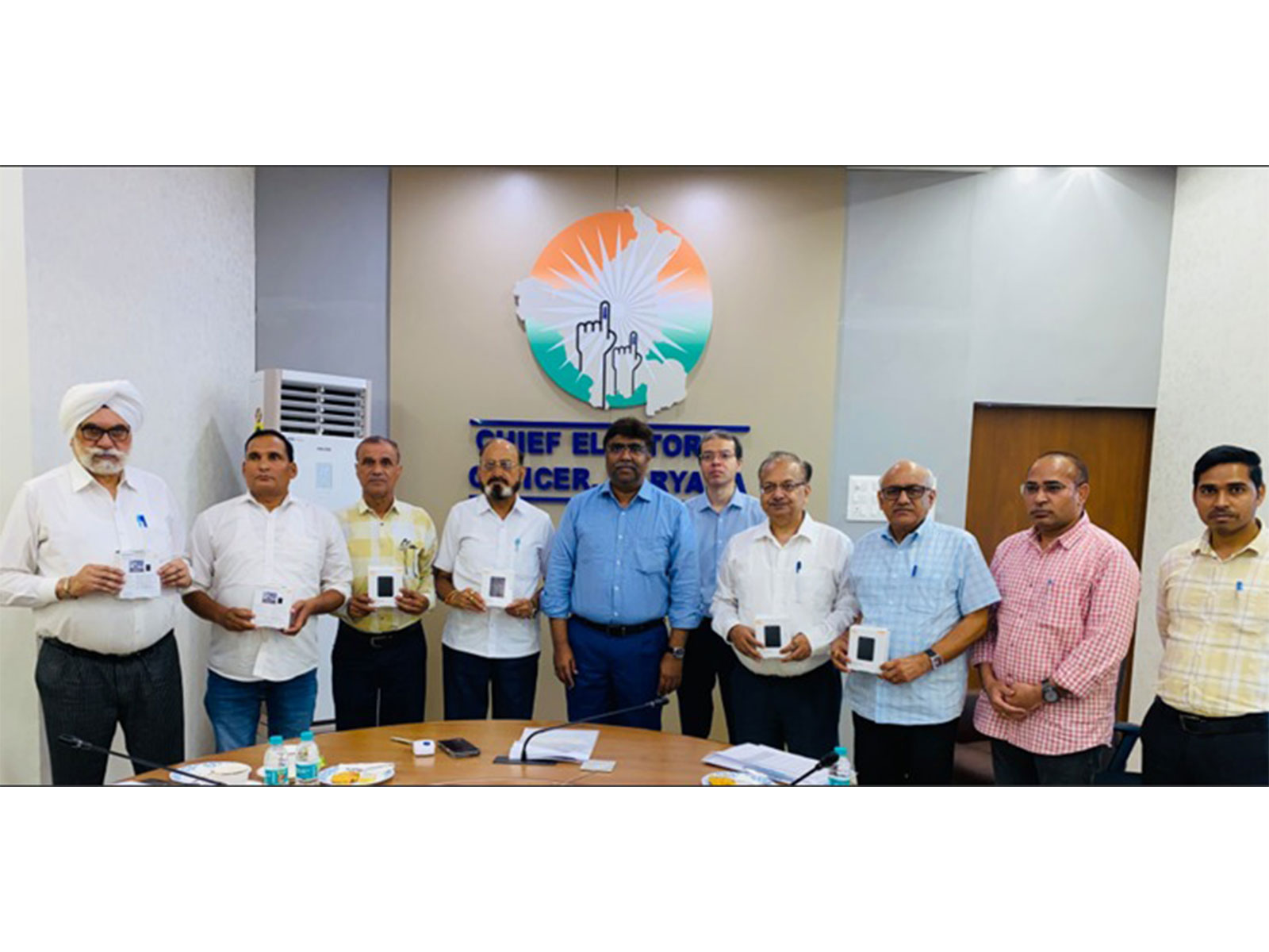 Haryana Chief Electoral Officer showing draft rolls copy (Photo: Haryana/CEO)